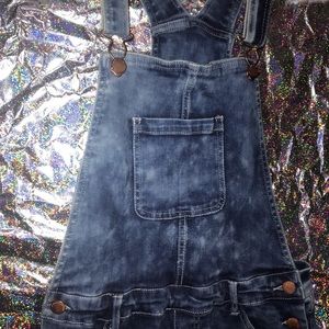 Acid wash dungarees